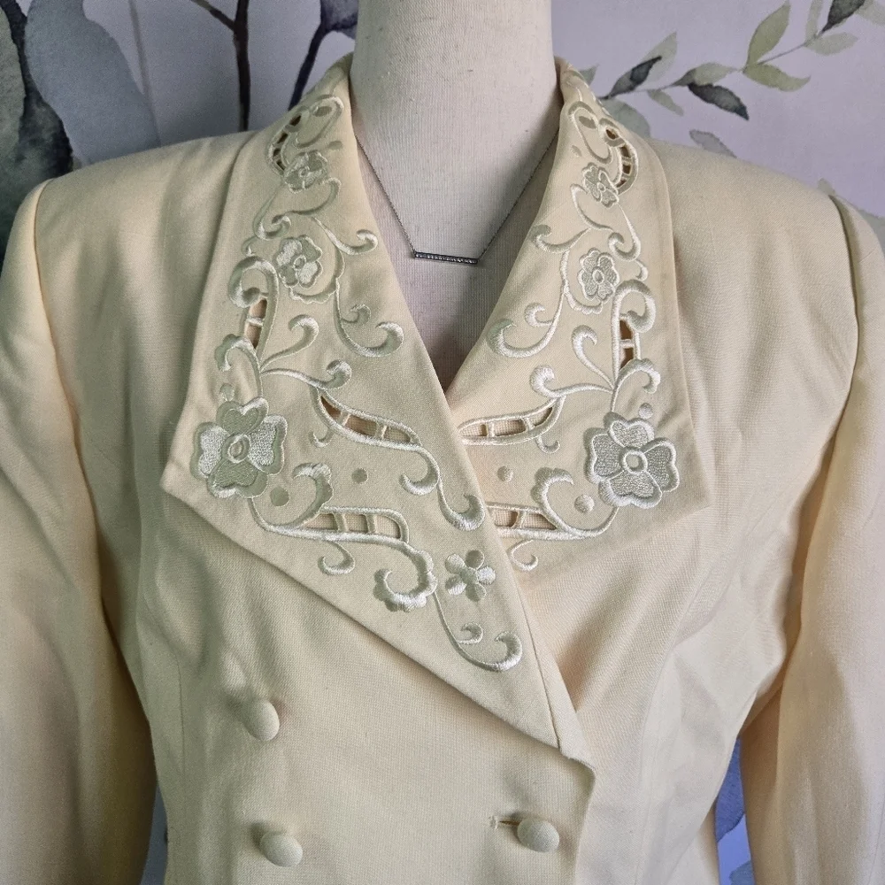 MORGAN MILLER | Vintage Pastel Yellow Floral Embroidered Blazer Tag 12 (6/8)